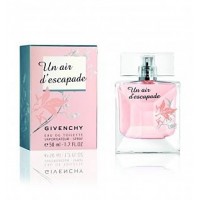 Givenchy Un air d’escapade