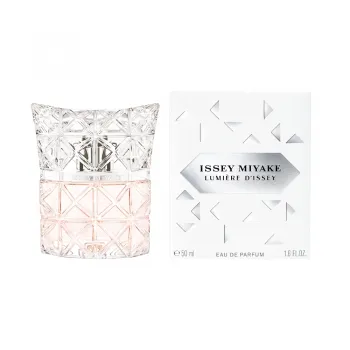 Issey Miyake Lumiere D’lssey Eau De Parfum